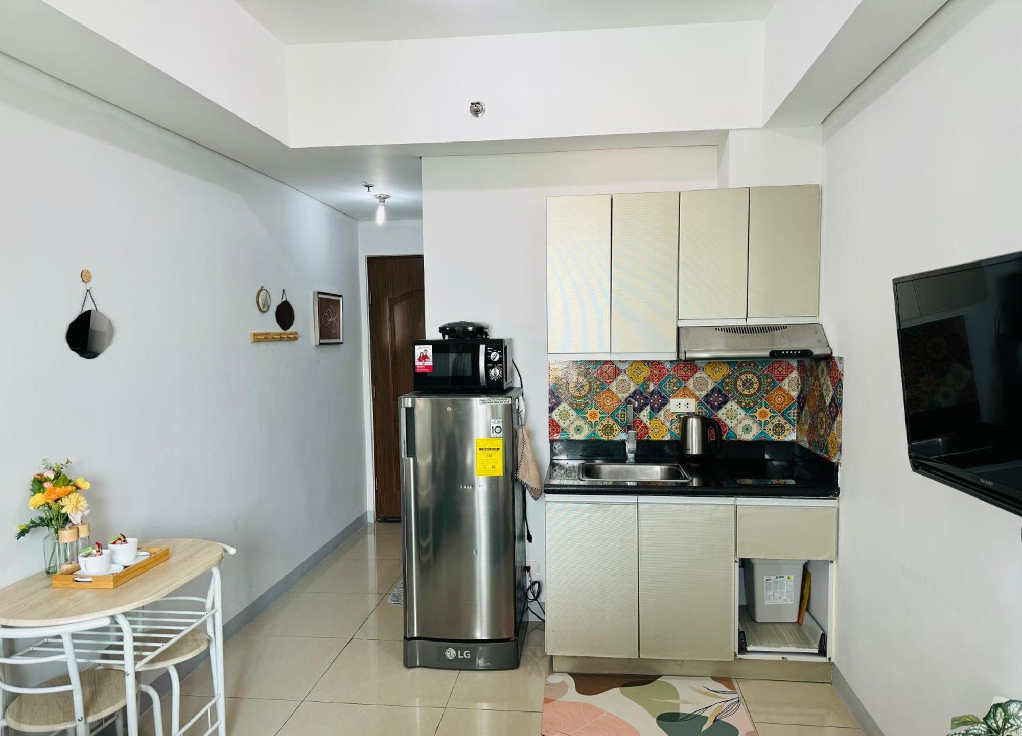 Beacon Makati Condo Free Pool Access Free Wifi 100Mbps & Free Netflix Manila Kültér fotó